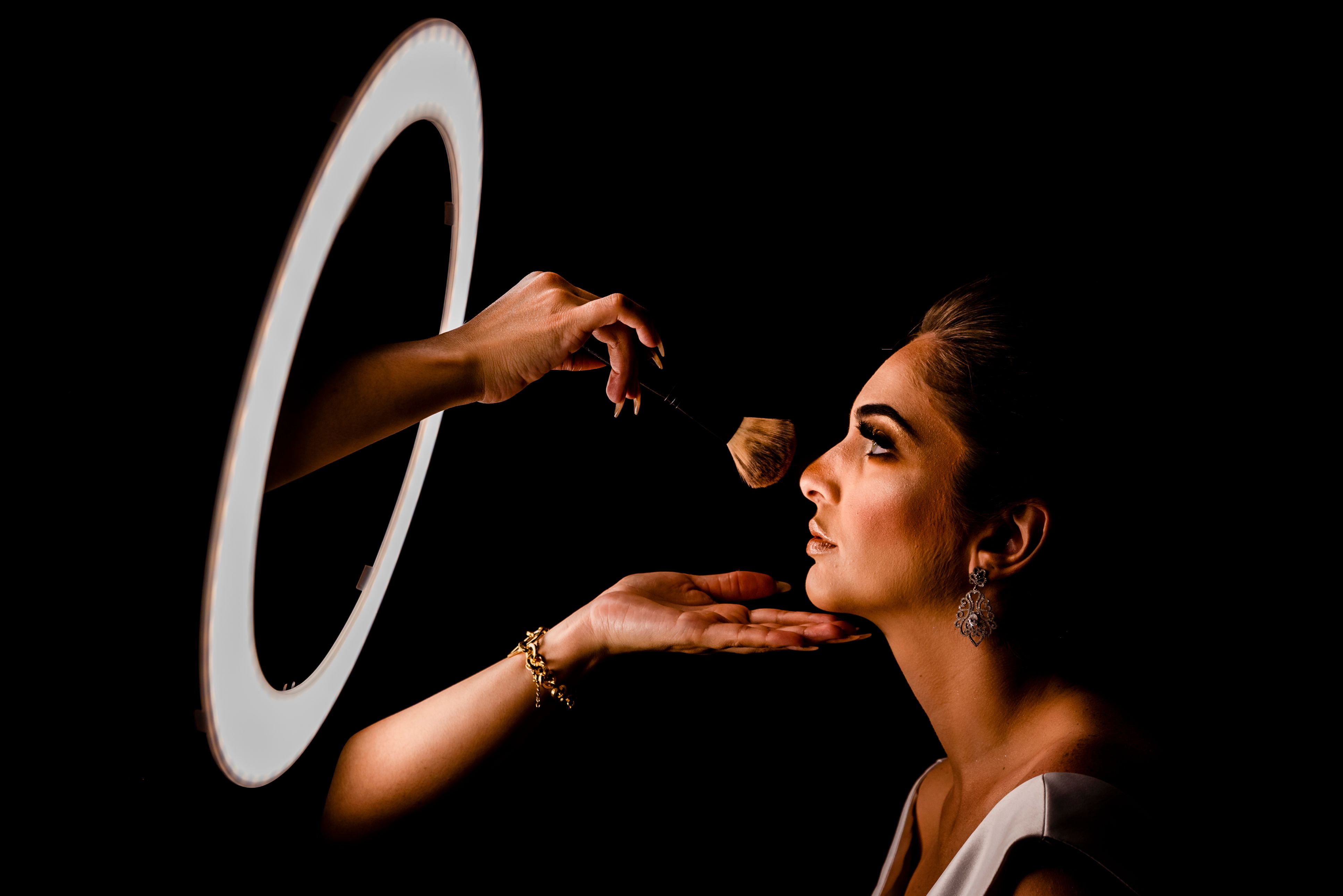 Makeup Artistry: Transforming Beauty Through Creativity and Professio